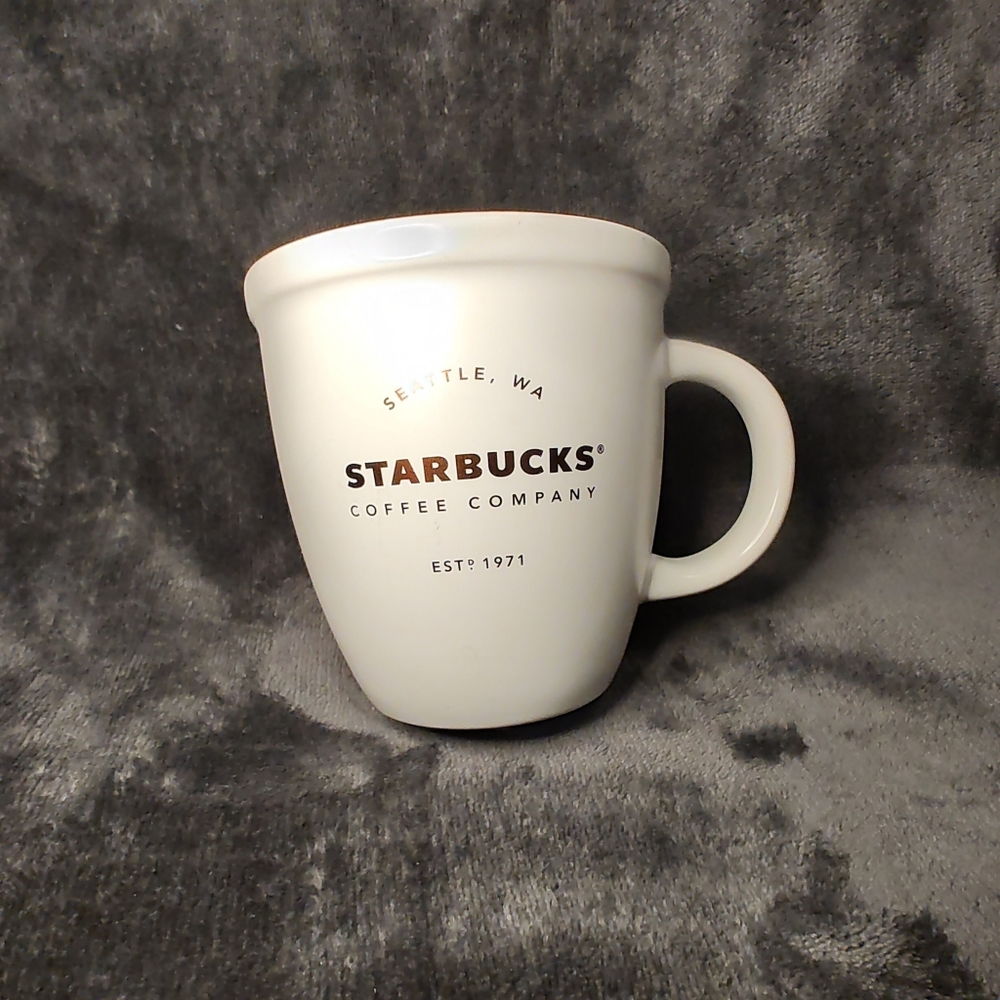 Starbucks Seattle WA est 1971 White Ceramic Coffee Mug 2016 12 oz Gold Lettering